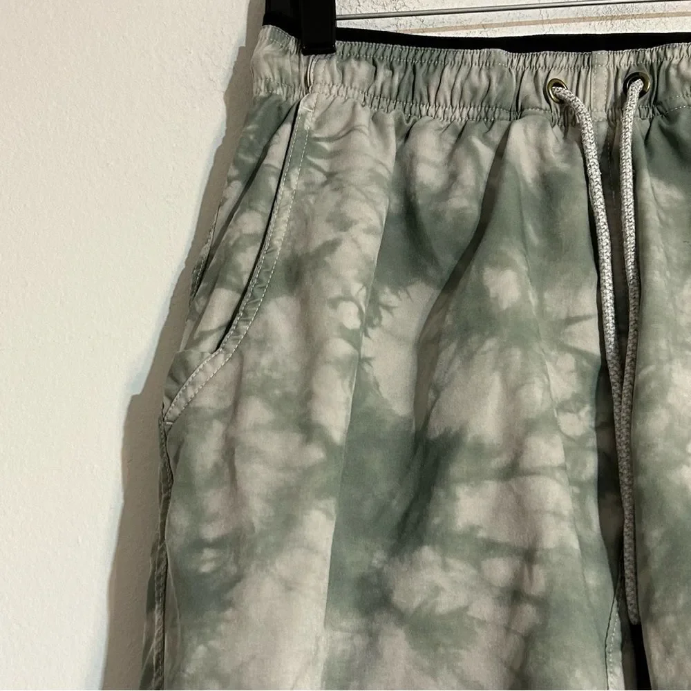 BYLT Basics Active + Lined Shorts Green Tie Dye Size Large Athletic Workout Gym